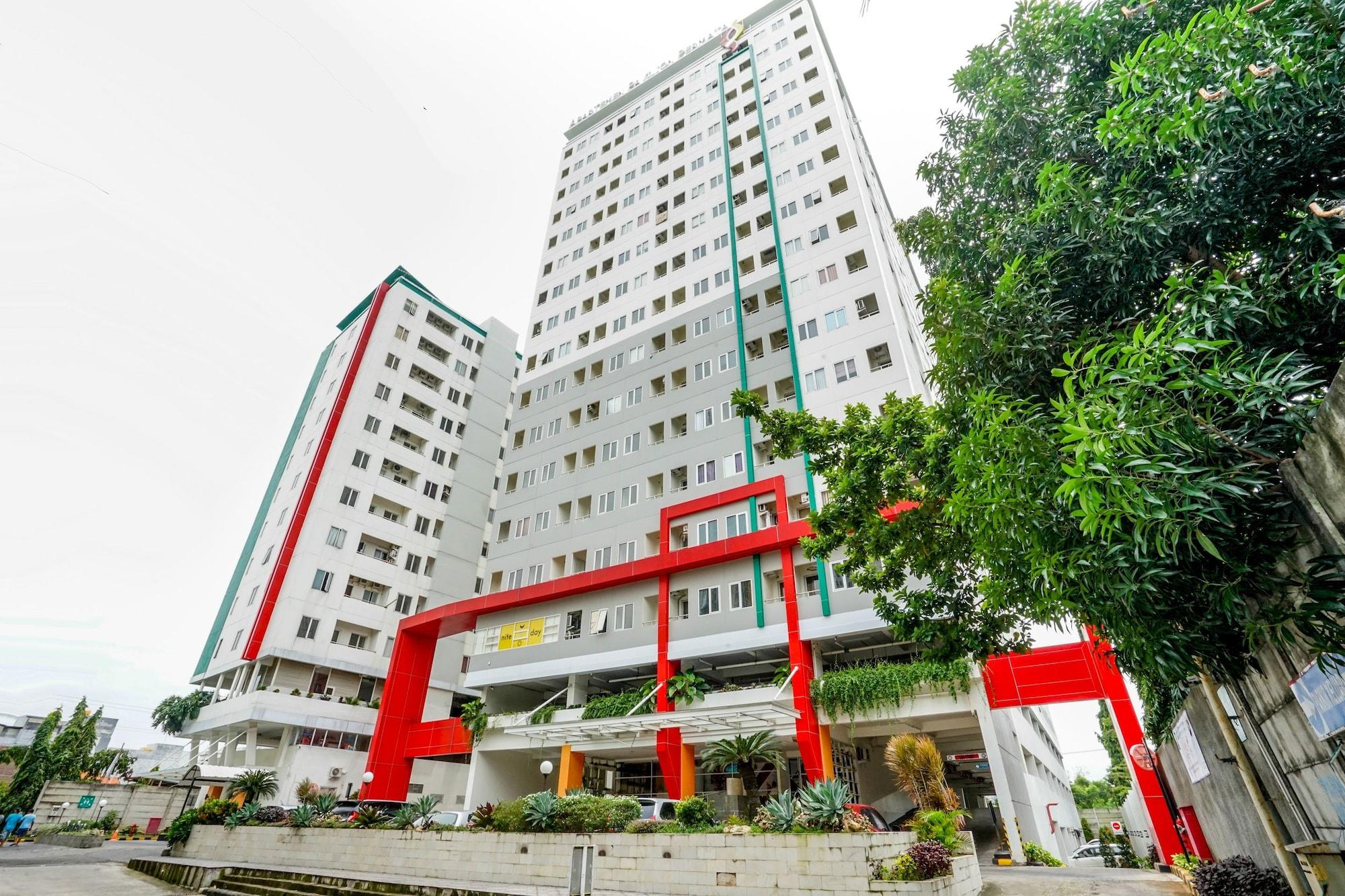 Super Oyo Capital O 91962 Pavilion Permata Surabaya Luaran gambar